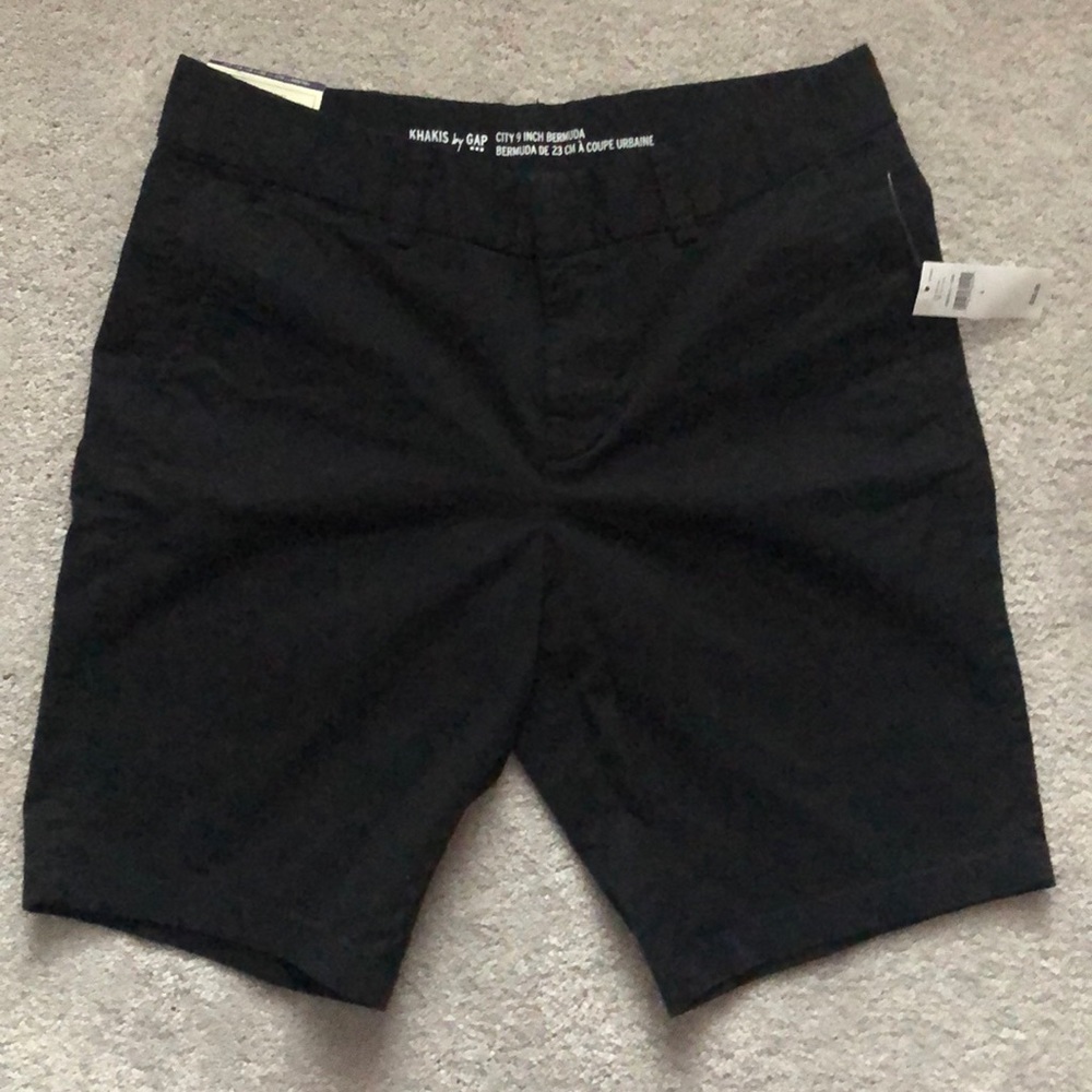 Gap Bermuda black shorts